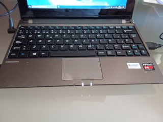 Portátil Medion Akoya E1317T