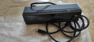 Xbox One + 2 controller + 15 giochi + Kinect