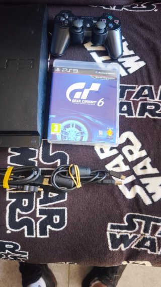 PS3 Slim + Mando + Gran Turismo 6