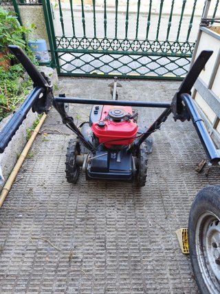 Desbrozadora Profesional Honda UM536 Motor GXV 160
