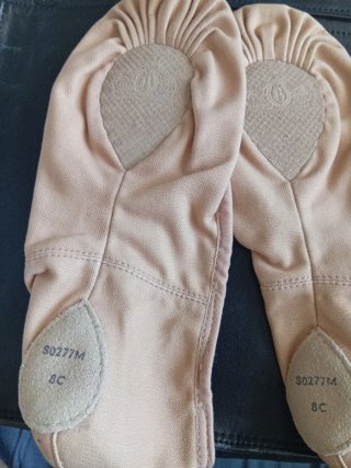 Zapatilla ballet Bloch hombre beige.