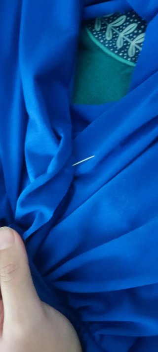 Mono de tirantes azul