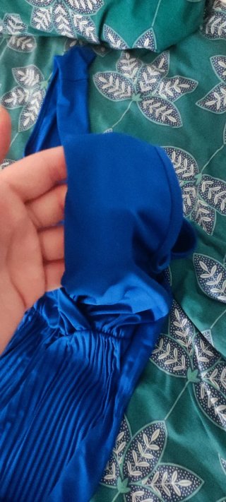 Mono de tirantes azul