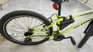 Bicicleta de Montaña Amarilla