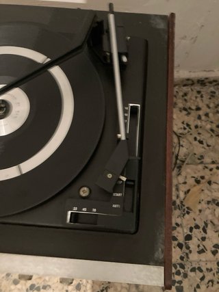 Tocadiscos Königer para reparar