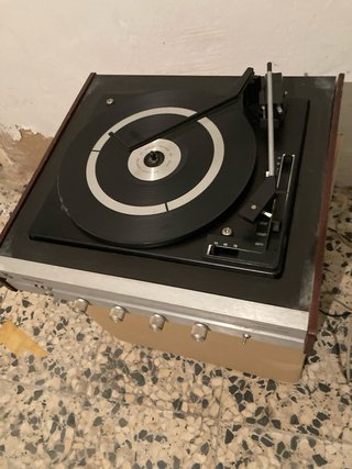Tocadiscos Königer para reparar