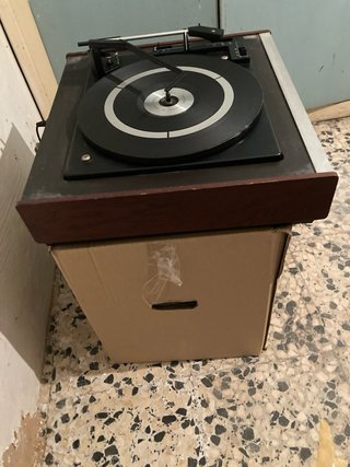Tocadiscos Königer para reparar