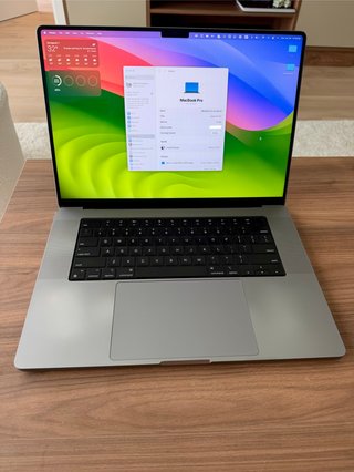 MacBook Pro 16 M1 Pro 16GB RAM 512GB SSD
