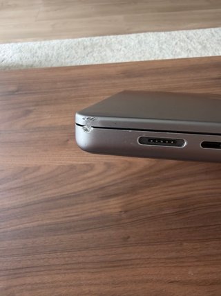 MacBook Pro 16 M1 Pro 16GB RAM 512GB SSD