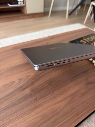 MacBook Pro 16 M1 Pro 16GB RAM 512GB SSD