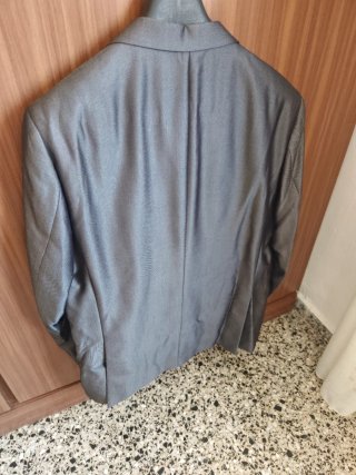 Traje de hombre gris