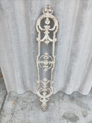 Balaustra in ghisa decorata