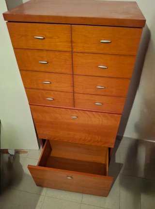 ​Mueble auxiliar alto / Mueble bar (Efecto óptico)