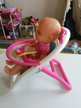 Trona de bebé con muñeca Nenuco