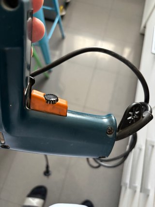 Taladro percutor AEG SBE 420 RL estropeado