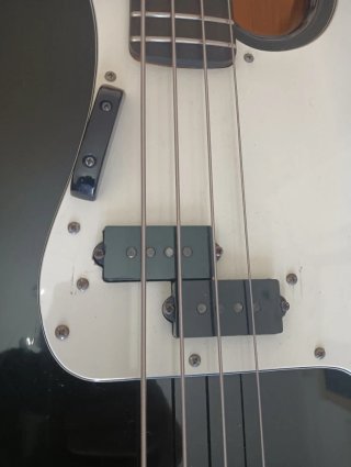 Baixo Ibanez Precision Pré Lawsuit