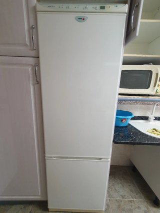 Frigorífico y Congelador Blanco. Fagor