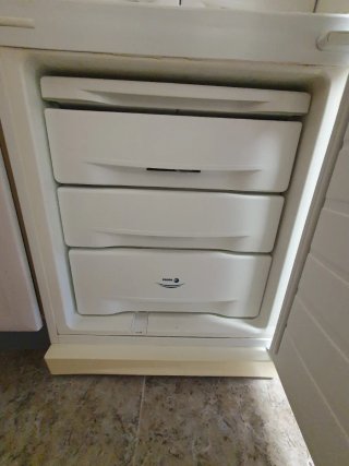 Frigorífico y Congelador Blanco. Fagor