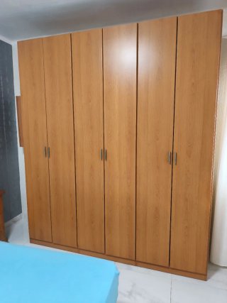 Armario de madera para habitación 6 puertas