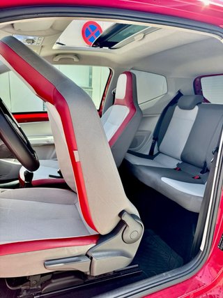 Volkswagen up! 2016 R/Line Techo Abatible 75cv