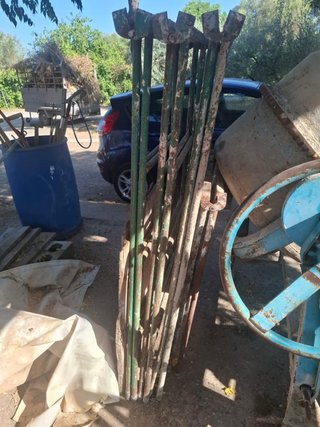Lote maquinaria construcción. Total de unidades 16