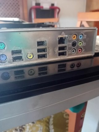 Placa Mãe Asus P5Q c/ CPU e 4GB RAM