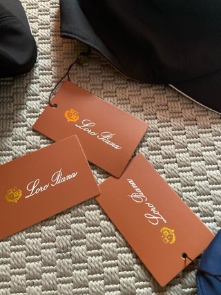 Loro Piana Gorras (1 Azul, 2 Negras)