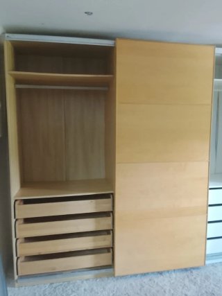 ARMARIO CON PUERTAS CORREDERAS GRANDE DE IKEA