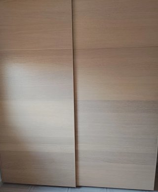 ARMARIO CON PUERTAS CORREDERAS GRANDE DE IKEA.