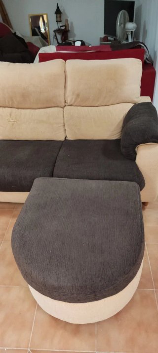 Sofá con chaise longue