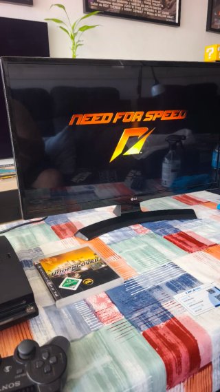 PS3 Slim + Mando + Juego