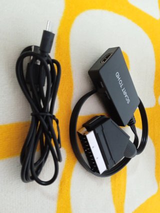 Adaptador SCART a HDMI con cable USB