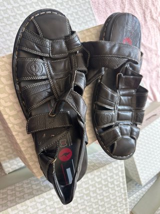 Sandalias KangaRoos Hombre Marrón/Negro