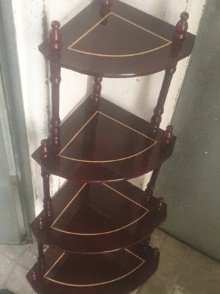 Esquinero de madera 4 niveles