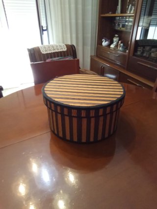 Sombreros de paja con sombrerera