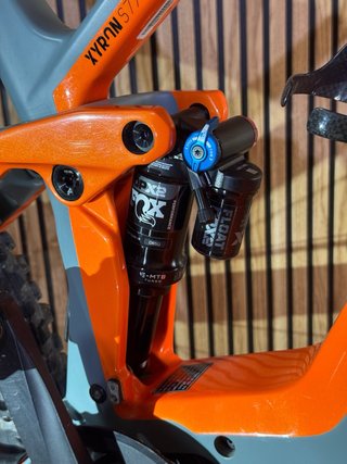 Bicicleta Eléctrica Conway e-mule full carbono