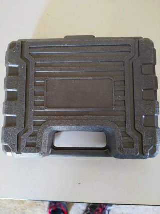Atornillador a batería con maletín