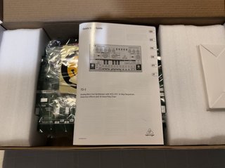 Behringer TD-3 Sintetizador Analógico Verde