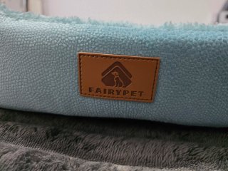 Cama para mascotas suave color verde azulado
