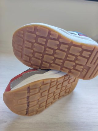 New Balance bebé talla 19