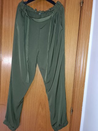 Pantalón verde militar