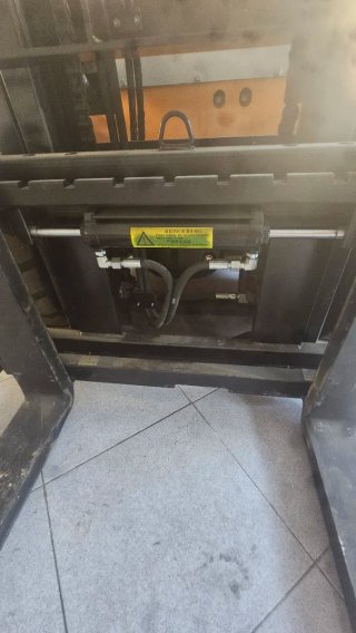 Carretilla elevadora eléctrica