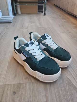 Zapatillas suela ondulada verde y blanco