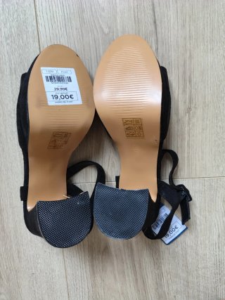 Sandalias Mary Paz Tacón Negro Talla 39