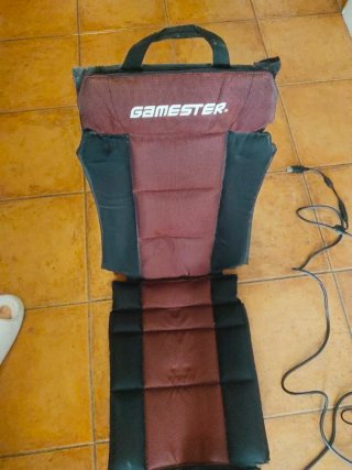 Volante y pedales PS2 Gamestop