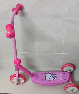 Patinete Hello Kitty 3 ruedas