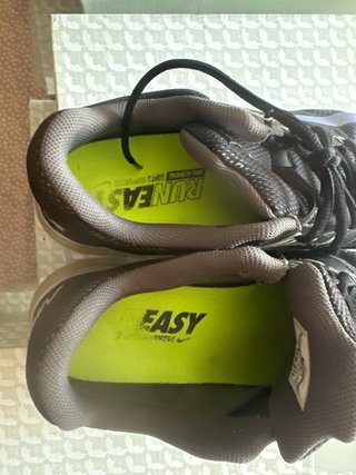 Zapatillas Nike Negras y Grises