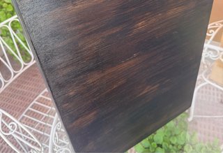 Estantería de madera para tazas