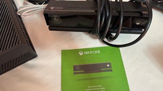 Xbox One Consola Negra + Accesorios