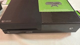 Xbox One Consola Negra + Accesorios